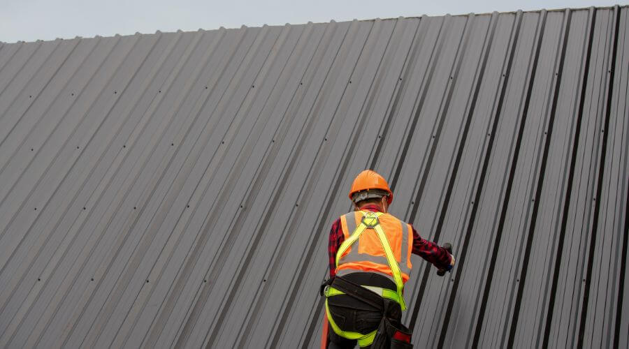 Expert Emergency Roof Repairs services in Mannsville, NY